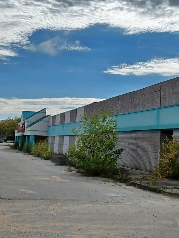 North Kent Mall - Random Shots From Facebook Group (newer photo)